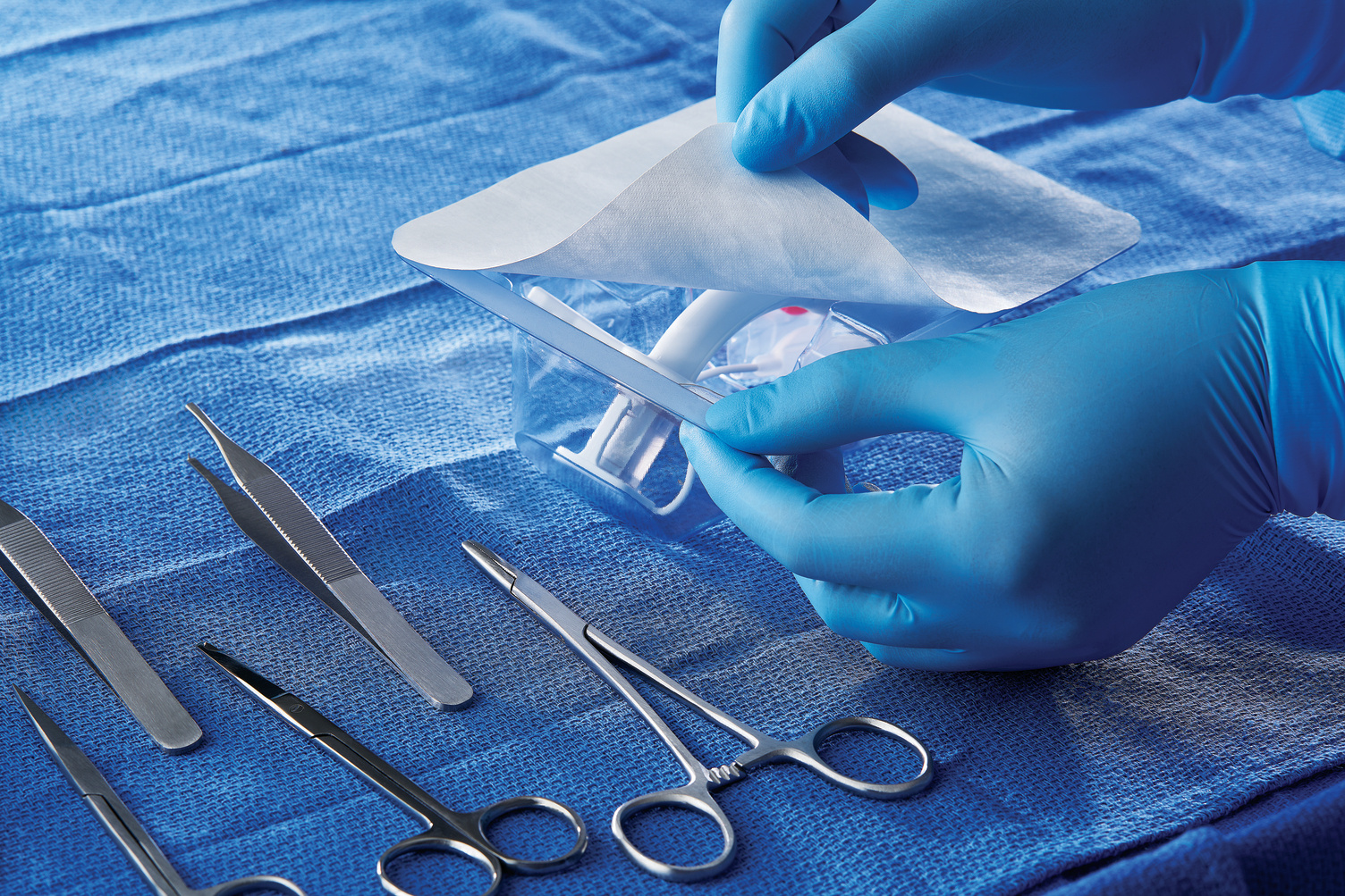 DMP_photo_packaging_hand_DDI54381